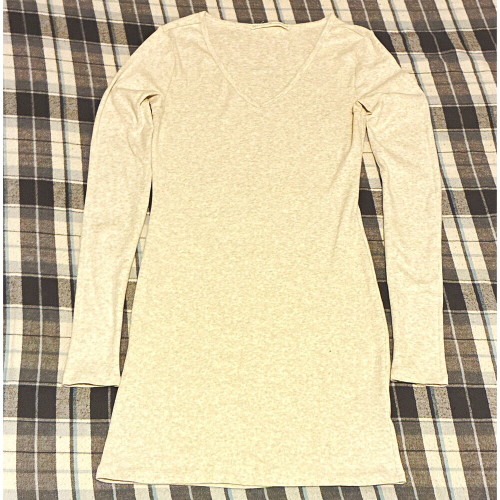 NWOT Peruvian Connection Women's Beige Solid V-Neck Long Sleeve Top One Size